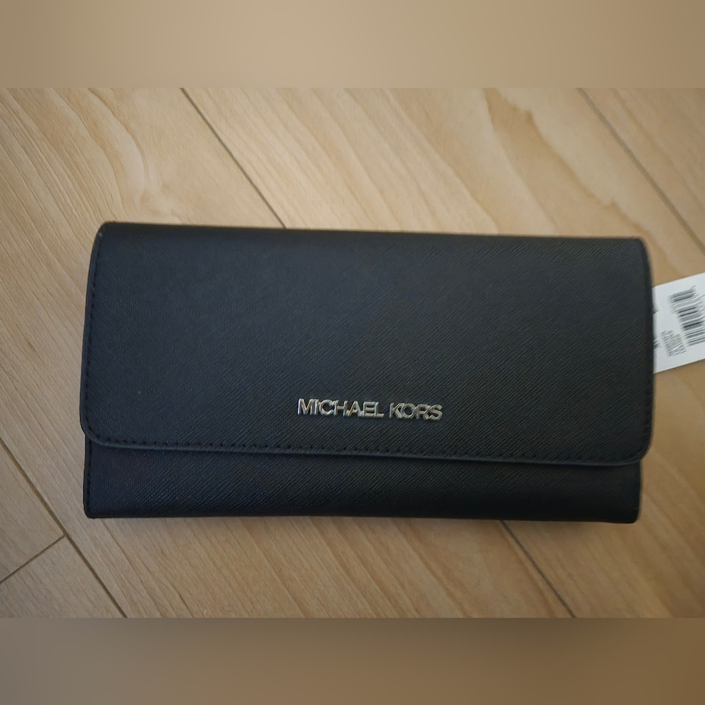 Black Wallet- MICHAELl KORS